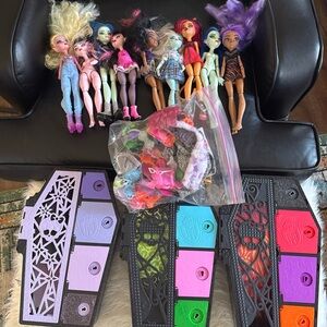 Monster High Doll Lot Plus Accessories Lot Of 9